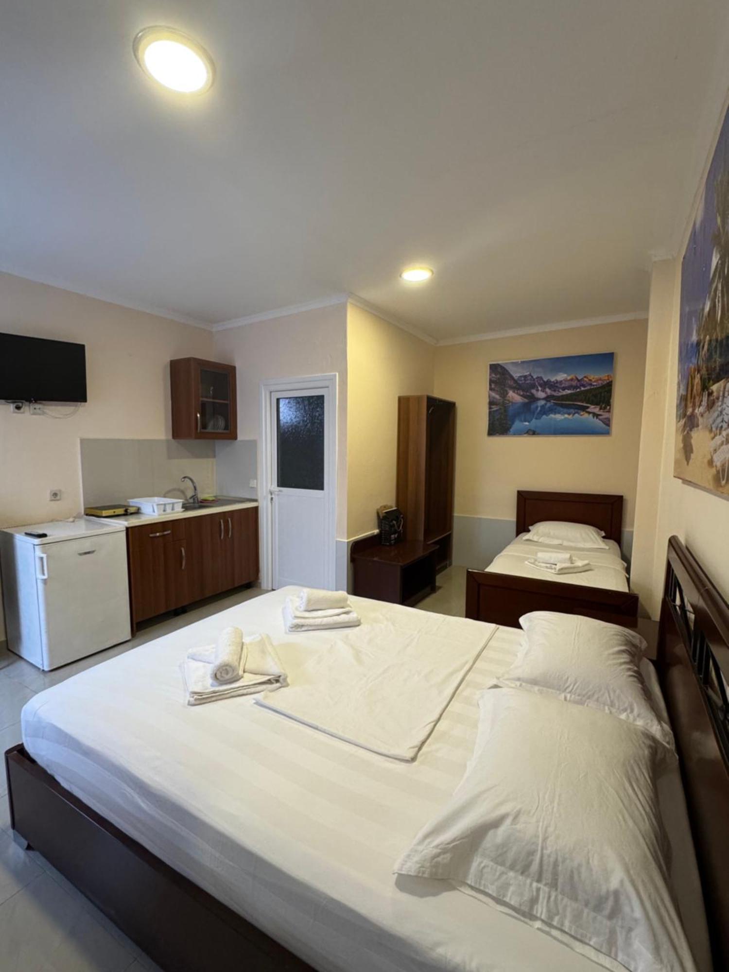 Cozy Veranda Kristian - Free Parking Ksamil Exterior photo